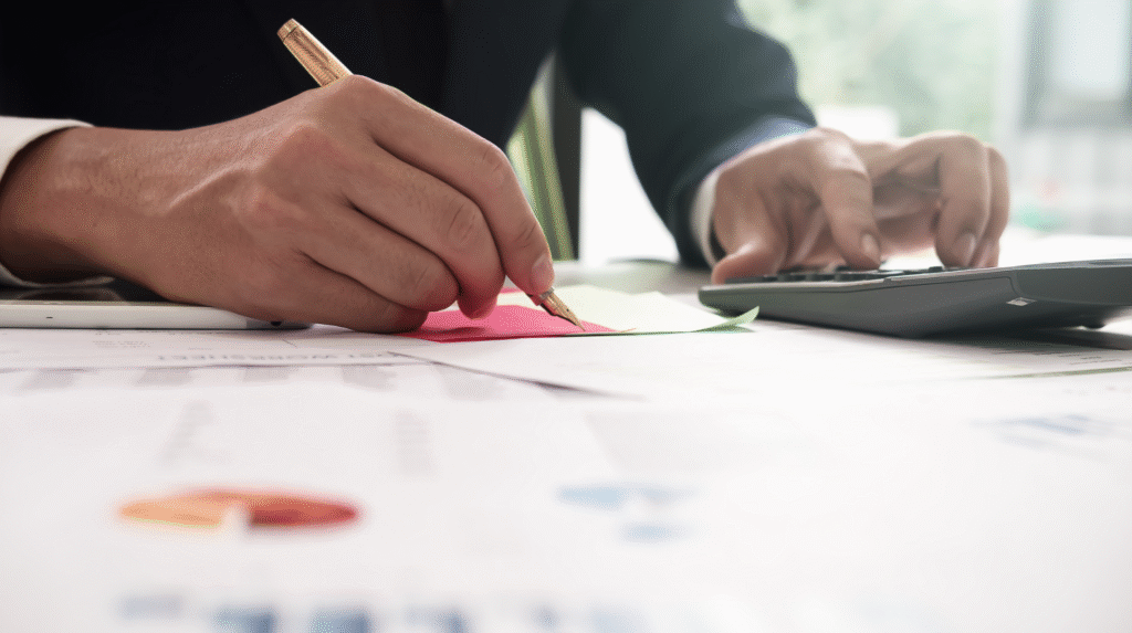 Doar os bens para os filhos antes de um processo de cobrança do banco pode ser considerado crime?