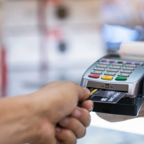 Banco reteve meu faturamento da maquininha