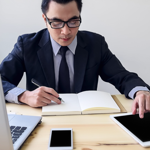 Como provar na justiça que o banco aplicou juros sobre juros sem a devida autorização contratual?