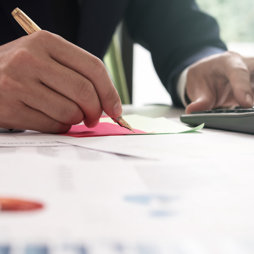 Doar os bens para os filhos antes de um processo de cobrança do banco pode ser considerado crime?
